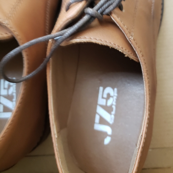 Mens tan shoes - Picture 3 of 3